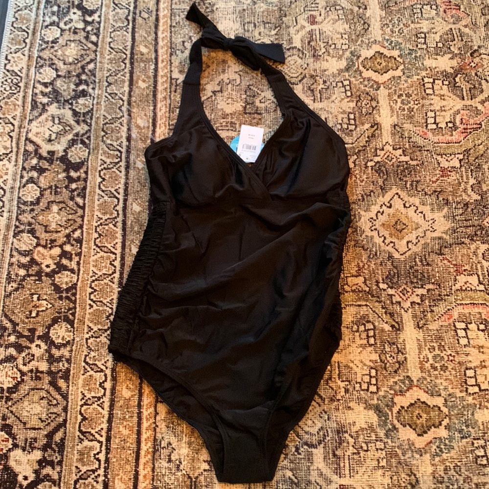 NWT Beach Bump Motherhood Maternity Swimsuit in Black Size Small